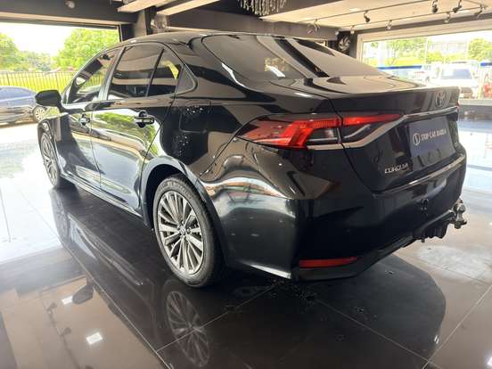 TOYOTA-COROLLA-2023