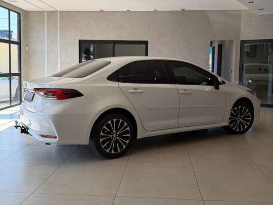 TOYOTA-COROLLA-2025