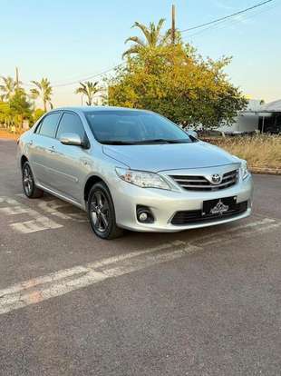 TOYOTA-COROLLA-2013