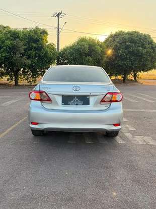 TOYOTA-COROLLA-2013