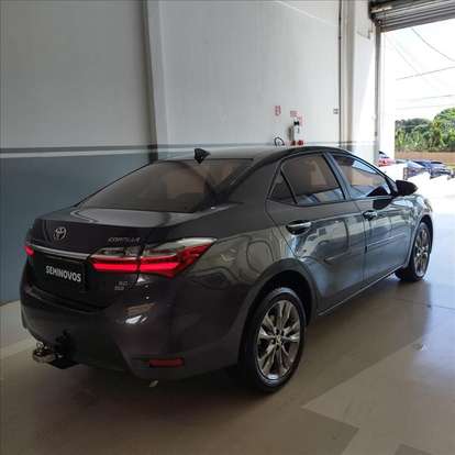 TOYOTA-COROLLA-2018