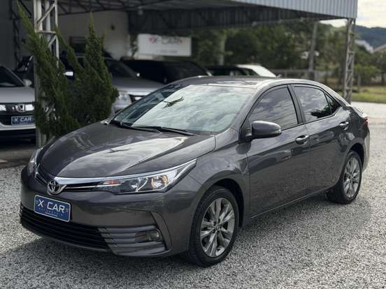 TOYOTA-COROLLA-2018