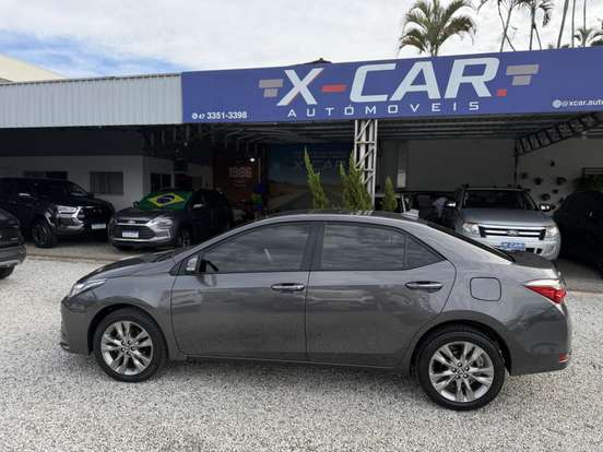 TOYOTA-COROLLA-2018