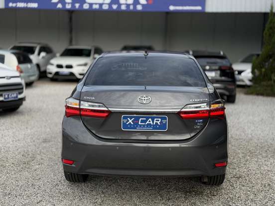 TOYOTA-COROLLA-2018