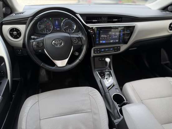 TOYOTA-COROLLA-2018