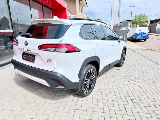 TOYOTA-COROLLA CROSS-2024