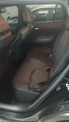 TOYOTA-COROLLA CROSS-2024