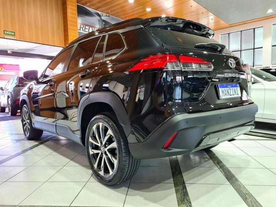 TOYOTA-COROLLA CROSS-2023