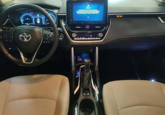 TOYOTA-COROLLA CROSS-2024