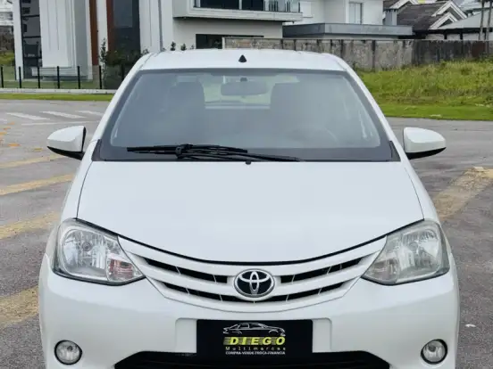 TOYOTA-ETIOS-1.3 X 16V FLEX 4P MANUAL TOYOTA-ETIOS-2016