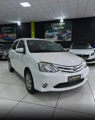 TOYOTA-ETIOS-2014