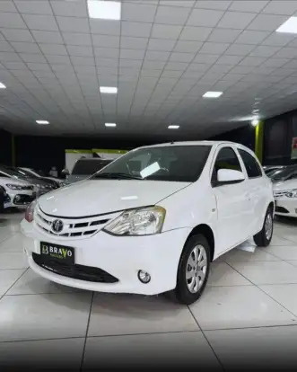 TOYOTA-ETIOS-2014