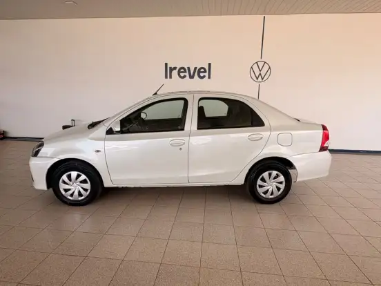TOYOTA-ETIOS-1.5 X PLUS SEDAN 16V FLEX 4P MANUAL TOYOTA-ETIOS-2019