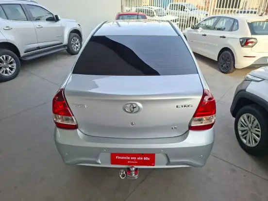 TOYOTA-ETIOS-2018