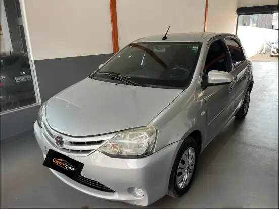 TOYOTA-ETIOS-1.5 XS 16V FLEX 4P AUTOMÁTICO TOYOTA-ETIOS-2016