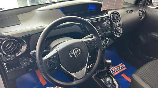TOYOTA-ETIOS-1.3 X 16V FLEX 4P AUTOMÁTICO TOYOTA-ETIOS-2017