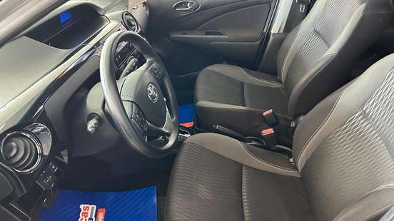 TOYOTA-ETIOS-2017