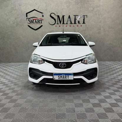 TOYOTA-ETIOS-2017