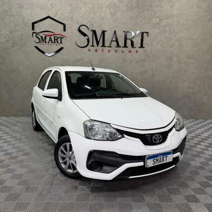 TOYOTA-ETIOS-2017
