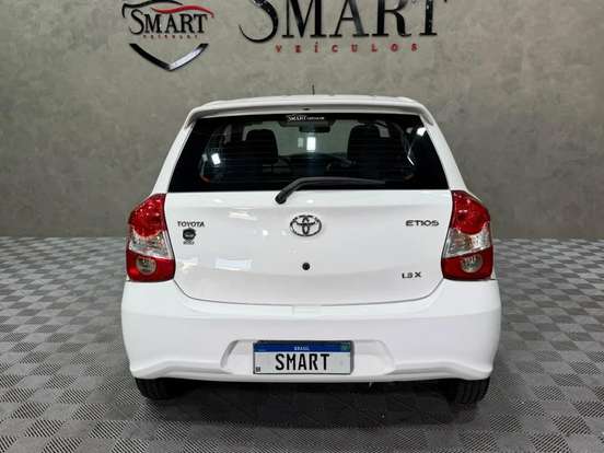 TOYOTA-ETIOS-1.3 X 16V FLEX 4P MANUAL TOYOTA-ETIOS-2017