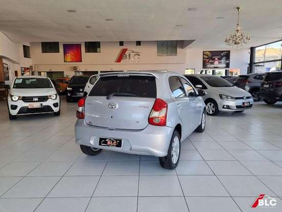 TOYOTA-ETIOS-1.5 X PLUS 16V FLEX 4P AUTOMÁTICO TOYOTA-ETIOS-2019