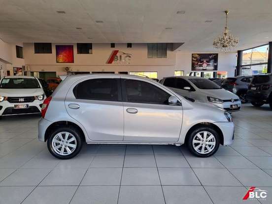 TOYOTA-ETIOS-1.5 X PLUS 16V FLEX 4P AUTOMÁTICO TOYOTA-ETIOS-2019