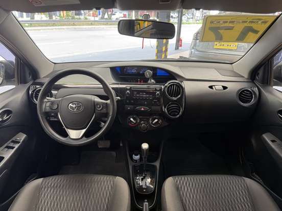 TOYOTA-ETIOS-1.5 XS 16V FLEX 4P AUTOMÁTICO TOYOTA-ETIOS-2016