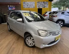 TOYOTA ETIOS 1.5 XS 16V FLEX 4P AUTOMÁTICO TOYOTA ETIOS 1.5 XS 16V FLEX 4P AUTOMÁTICO