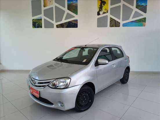 TOYOTA-ETIOS-2014