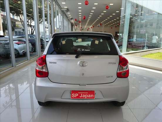 TOYOTA-ETIOS-2014