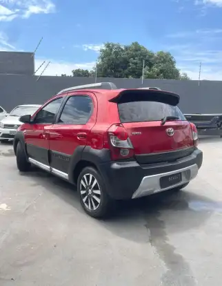 TOYOTA-ETIOS CROSS-2018