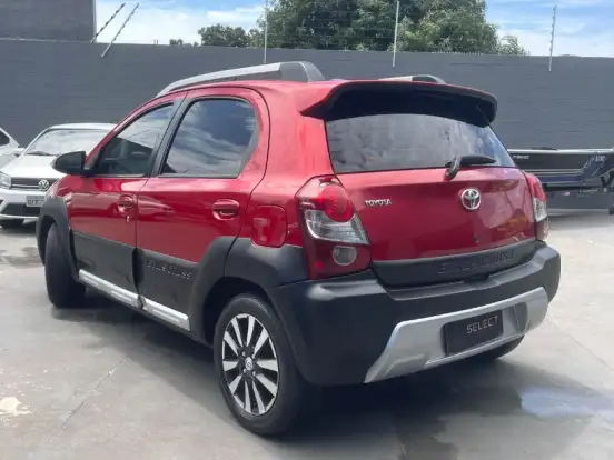 TOYOTA-ETIOS CROSS-1.5 16V FLEX 4P AUTOMÁTICO TOYOTA-ETIOS CROSS-2018