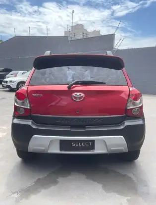 TOYOTA-ETIOS CROSS-2018