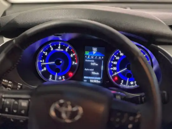 TOYOTA-HILUX-2.7 SRV 4X2 CD 16V FLEX 4P AUTOMÁTICO TOYOTA-HILUX-2016