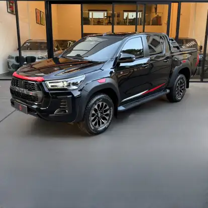 TOYOTA-HILUX-2022