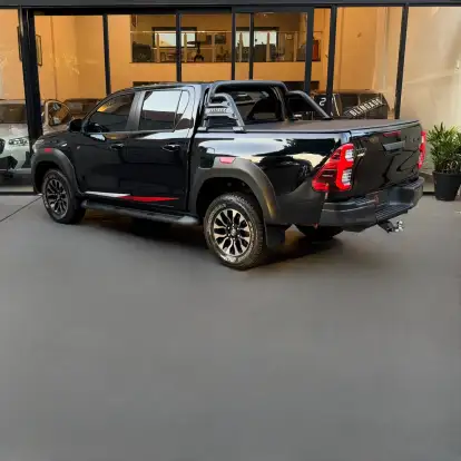 TOYOTA-HILUX-2022