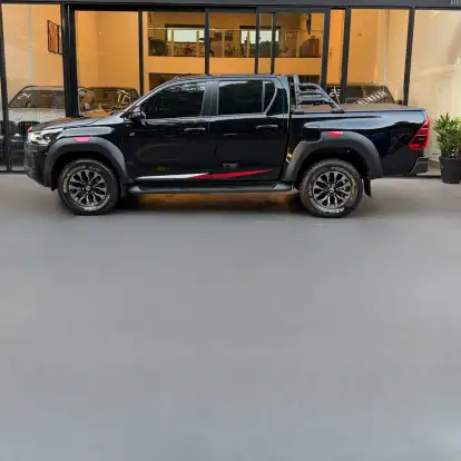 TOYOTA-HILUX-2022
