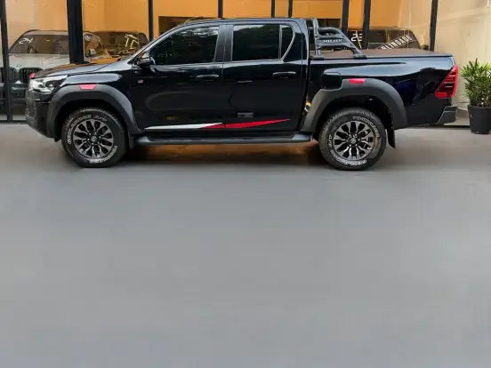 TOYOTA-HILUX-2.8 D-4D TURBO DIESEL CD GR-S 4X4 AUTOMÁTICO TOYOTA-HILUX-2022