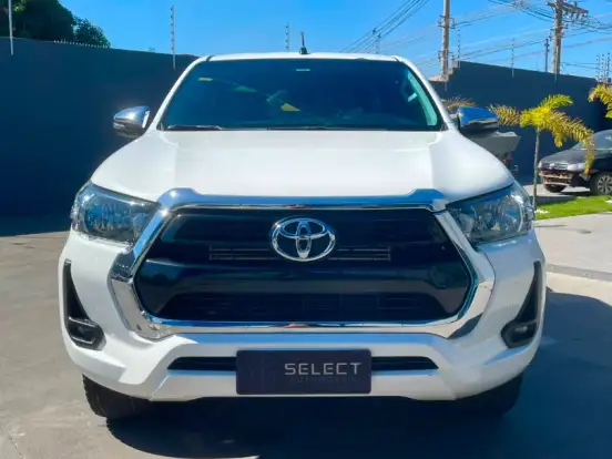 TOYOTA-HILUX-2.8 D-4D TURBO DIESEL CD SRV 4X4 AUTOMÁTICO TOYOTA-HILUX-2023
