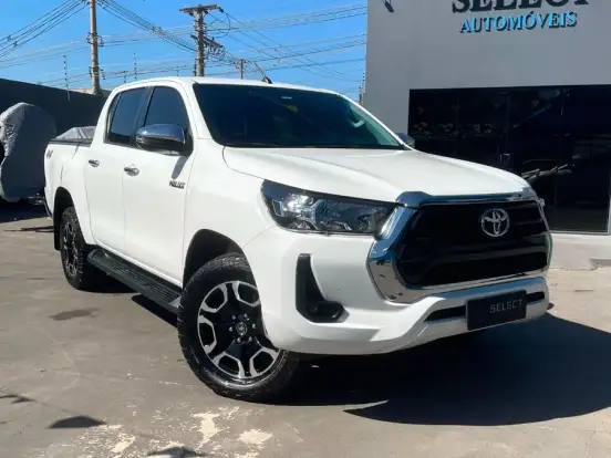 TOYOTA-HILUX-2.8 D-4D TURBO DIESEL CD SRV 4X4 AUTOMÁTICO TOYOTA-HILUX-2023