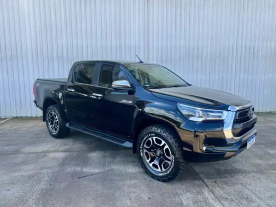 TOYOTA-HILUX-2024