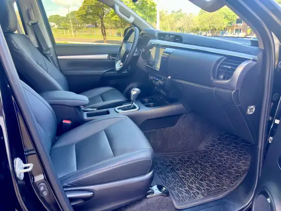 TOYOTA-HILUX-2024
