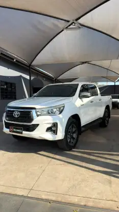 TOYOTA-HILUX-2018