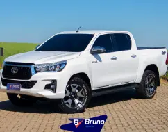 TOYOTA HILUX 2.8 SRX 4X4 CD 16V DIESEL 4P AUTOMÁTICO TOYOTA HILUX 2.8 SRX 4X4 CD 16V DIESEL 4P AUTOMÁTICO