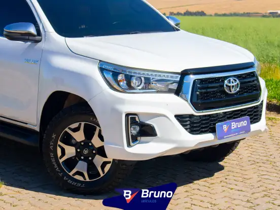 TOYOTA-HILUX-2.8 SRX 4X4 CD 16V DIESEL 4P AUTOMÁTICO TOYOTA-HILUX-2019