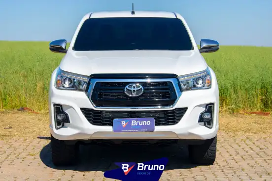 TOYOTA-HILUX-2019