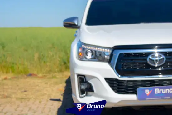 TOYOTA-HILUX-2019