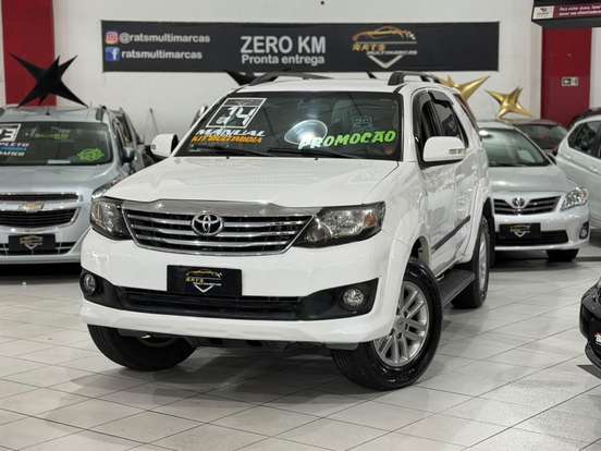 TOYOTA-HILUX-2014