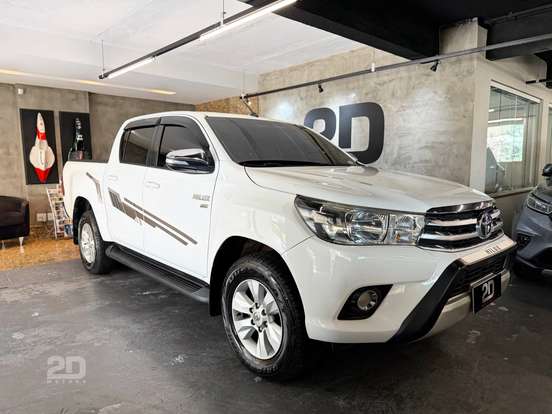 TOYOTA-HILUX-2.7 SRV 4X2 CD 16V FLEX 4P AUTOMÁTICO TOYOTA-HILUX-2016