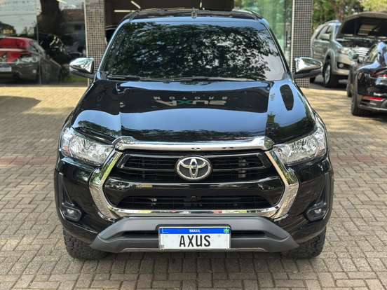 TOYOTA-HILUX-2021